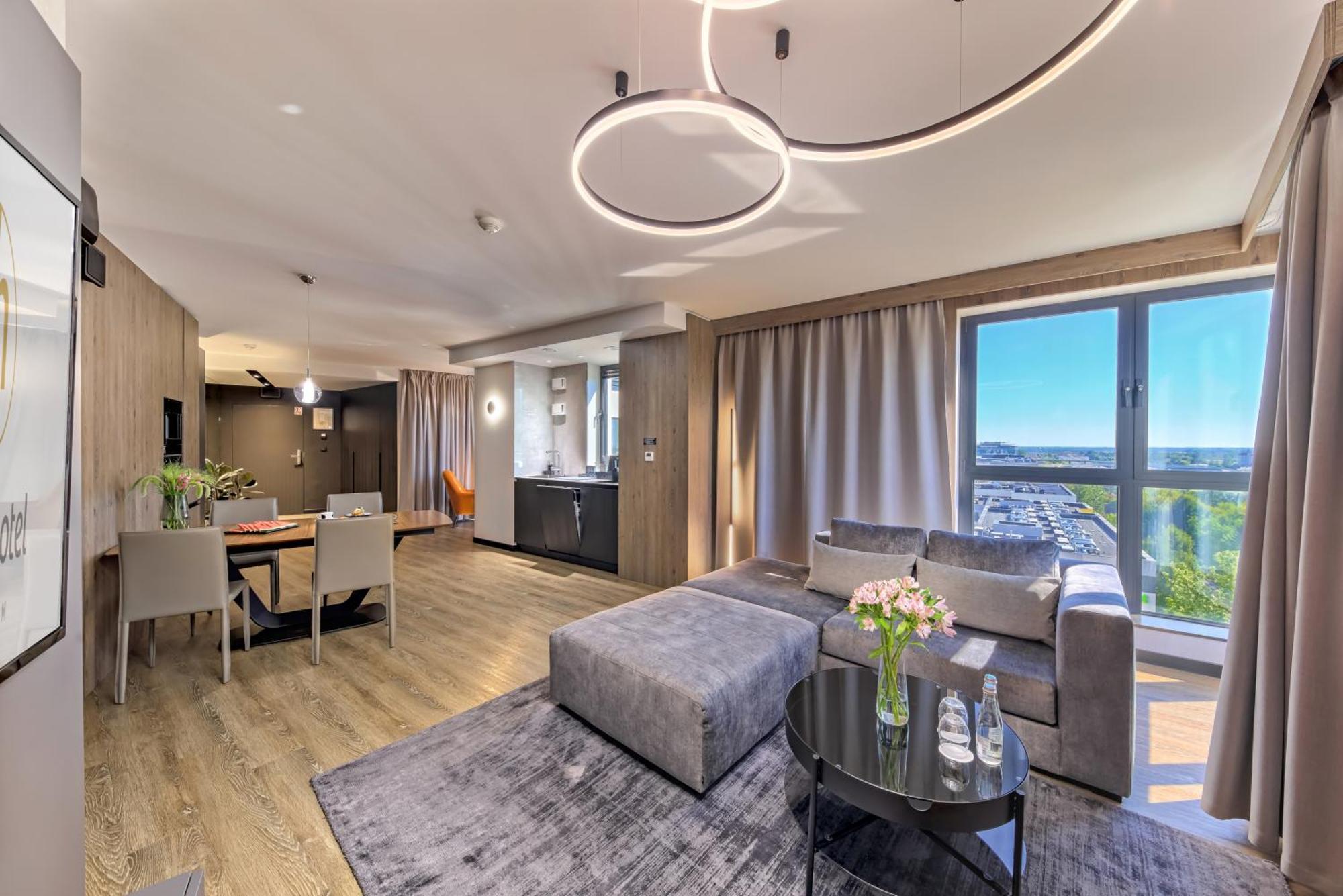 Focus Hotel Premium Warszawa ภายนอก รูปภาพ