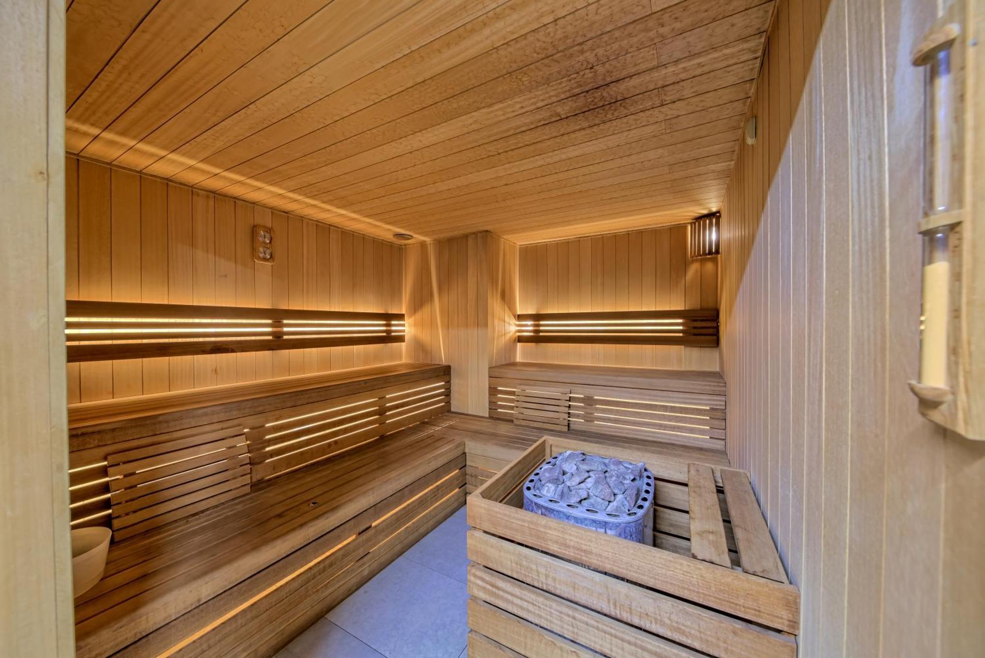 Focus Hotel Premium Warszawa ภายนอก รูปภาพ
