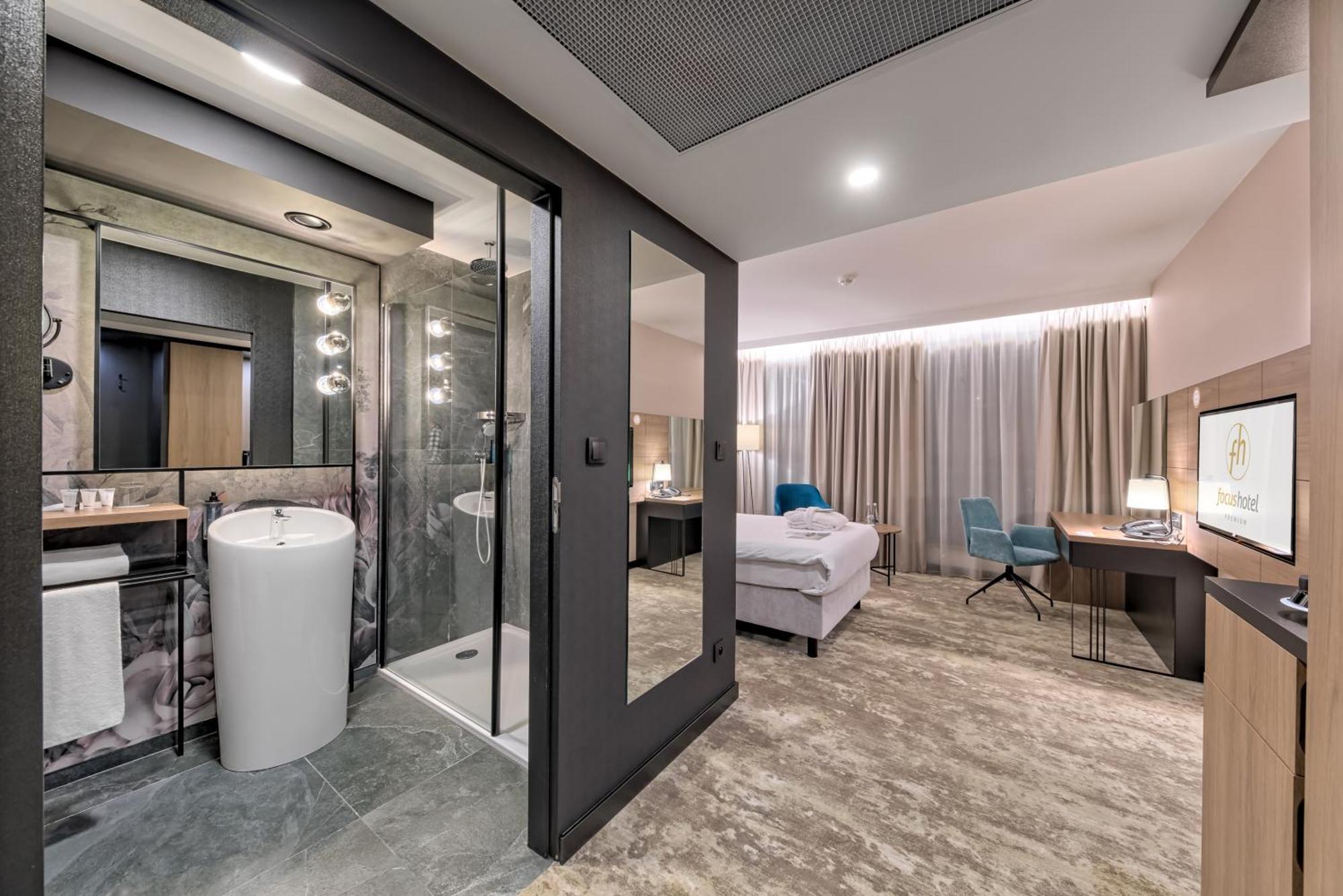 Focus Hotel Premium Warszawa ภายนอก รูปภาพ