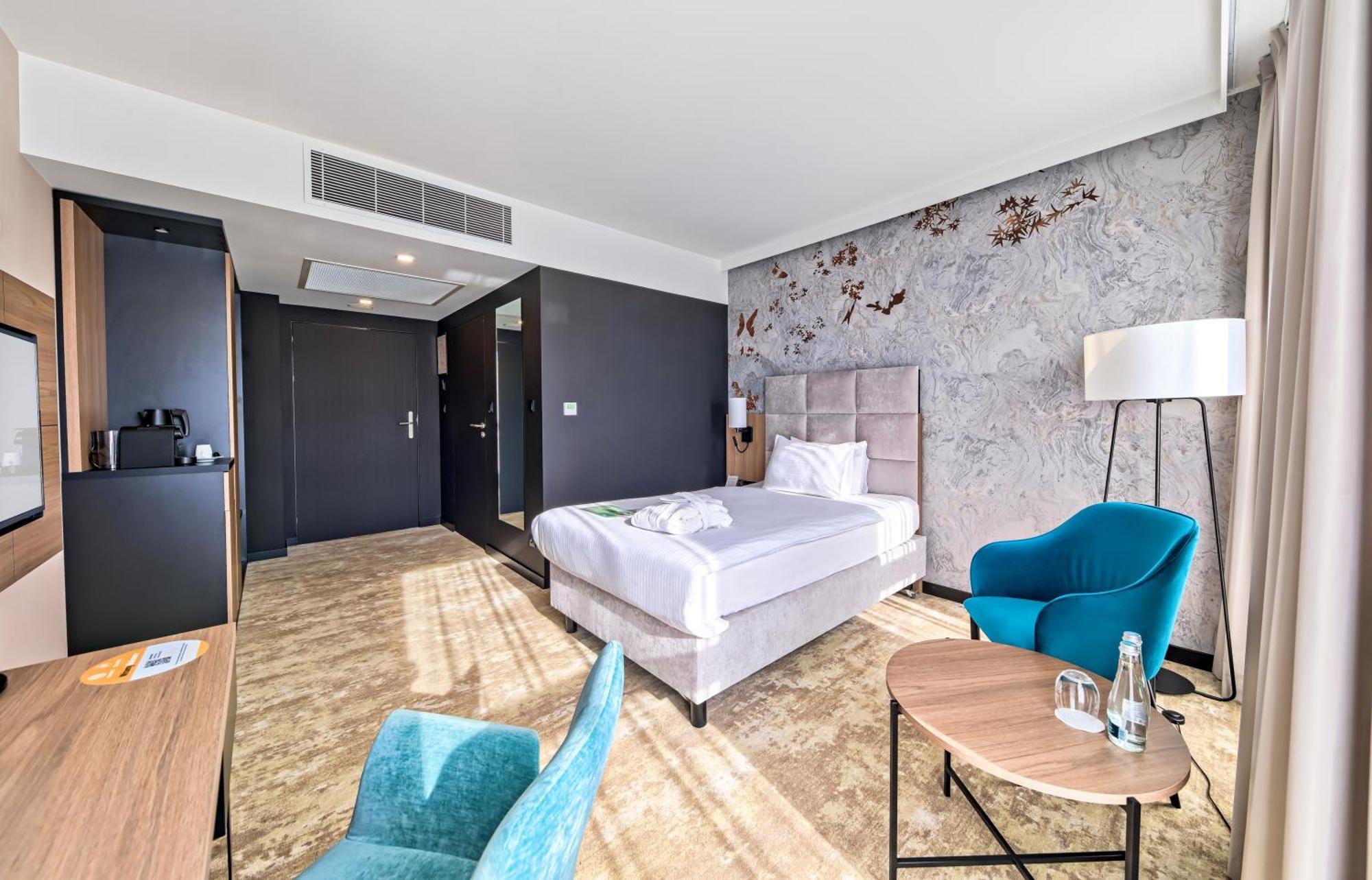 Focus Hotel Premium Warszawa ภายนอก รูปภาพ