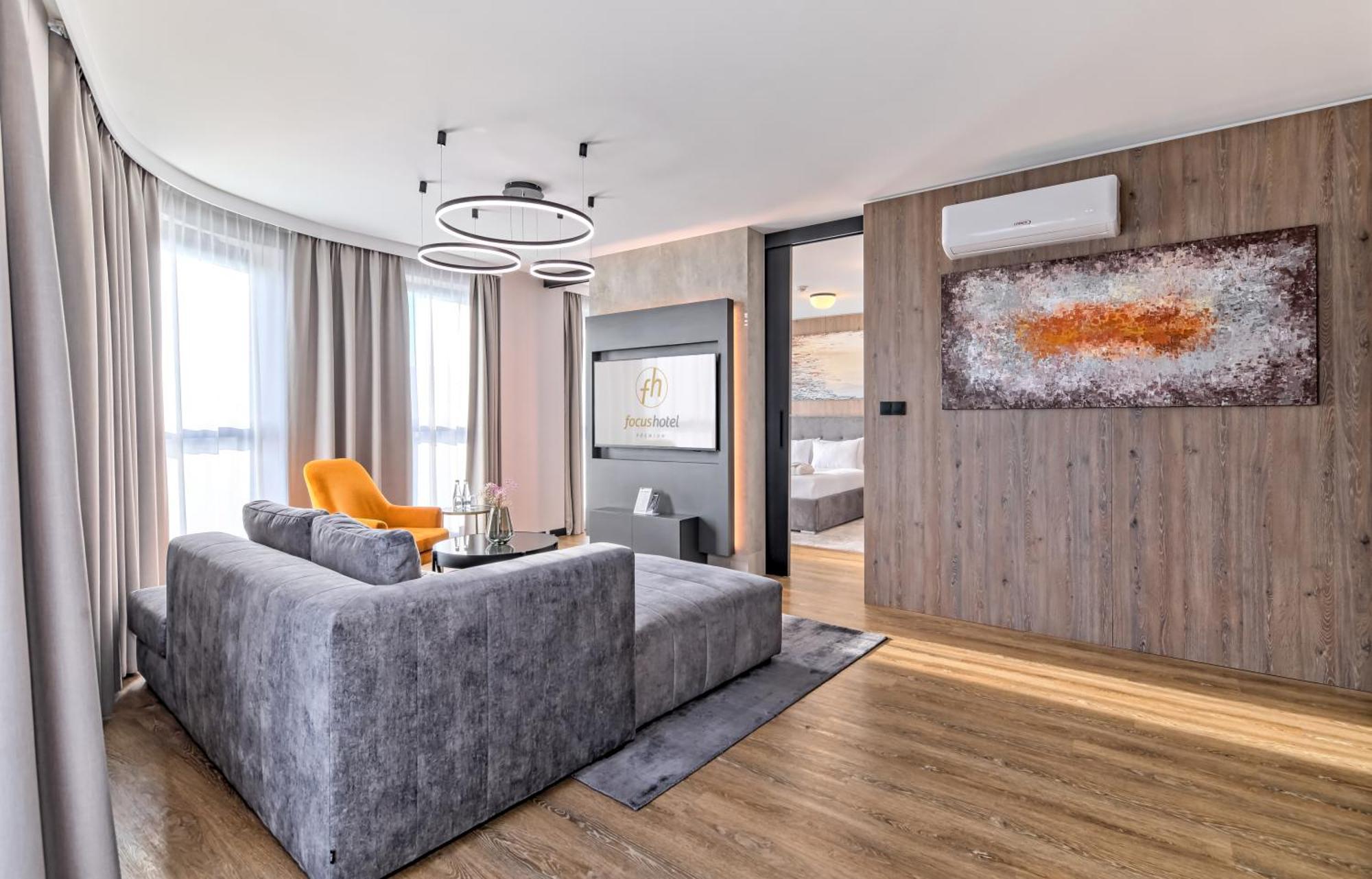 Focus Hotel Premium Warszawa ภายนอก รูปภาพ