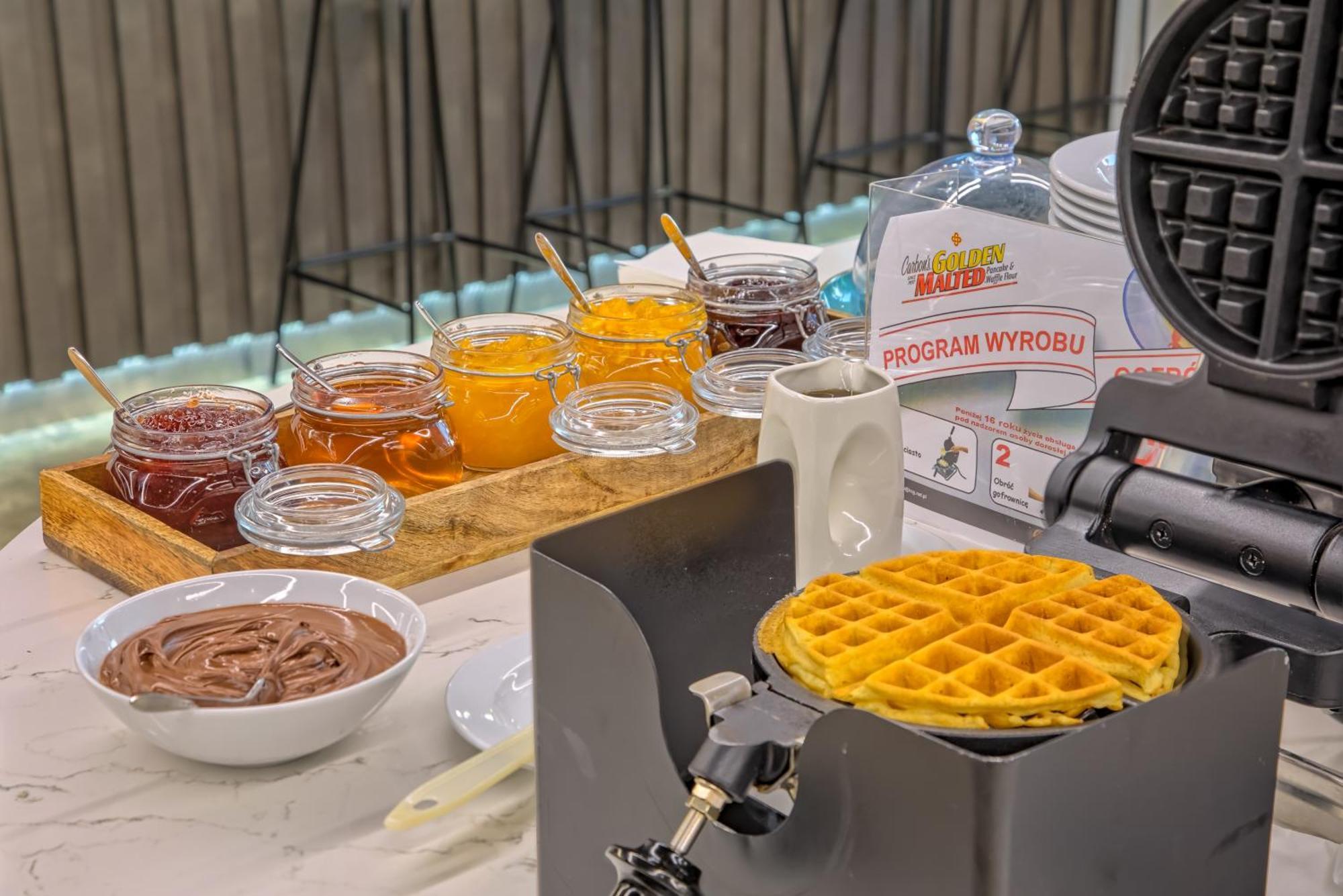 Focus Hotel Premium Warszawa ภายนอก รูปภาพ