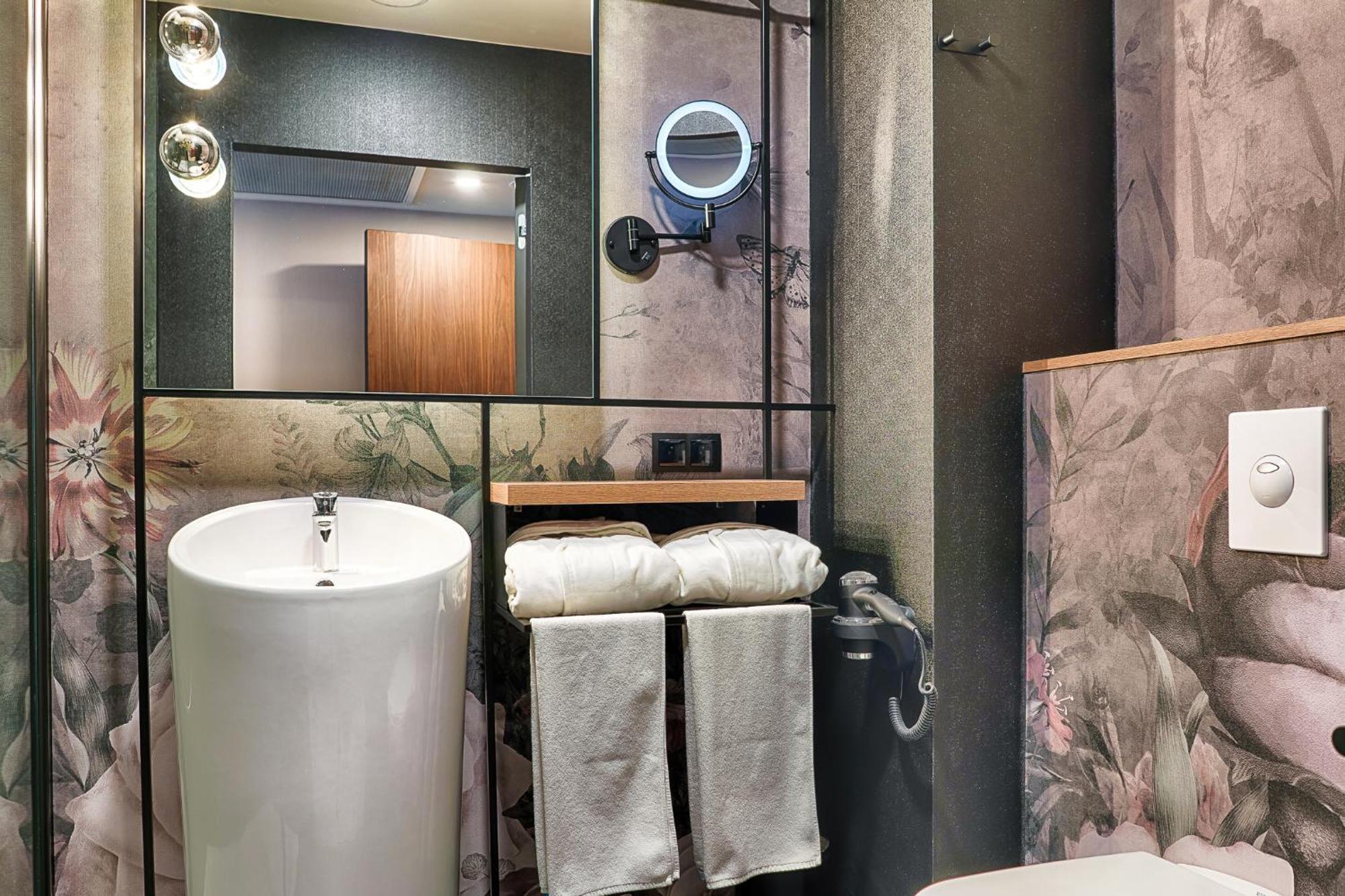 Focus Hotel Premium Warszawa ภายนอก รูปภาพ